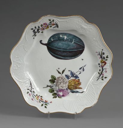 ALLEMAGNE Meissen 
Grand plat rond en porcelaine...