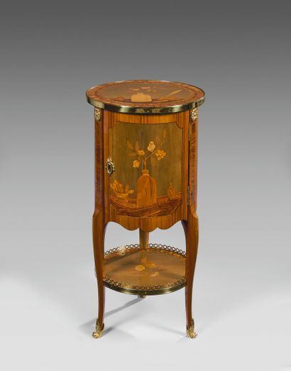SMALL LIVING-ROOM TABLE in drum form with...