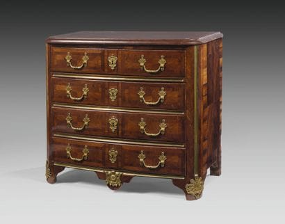 Small chest of drawers in violet and satinwood...