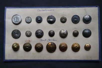Army and miscellaneous - Lot of buttons from...