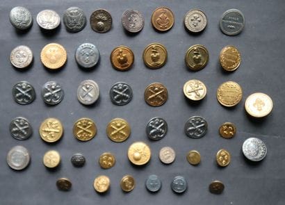 Miscellaneous - Lot of buttons from the Ancien...