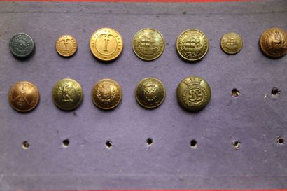 Varia - Lot of buttons from various periods...