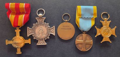 Récompenses de diocèse - Lot de cinq: Aix-en-Provence,...