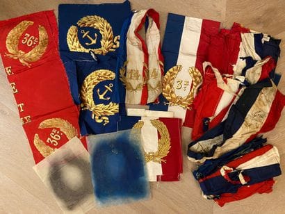 Strong lot of military vexillology: two poncifs...