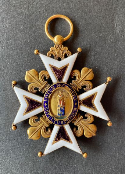 Chapitre royal de Saint-Denis - Croix de...