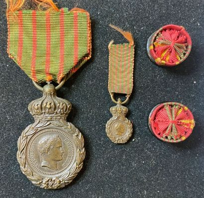 Médaille de Sainte-Hélène, lot de quatre:...