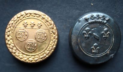 Miscellaneous - Lot of buttons from the Ancien...