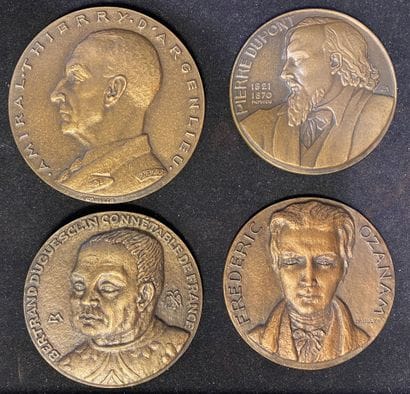 Louis Muller (1902-1957), lot de quatre médailles...