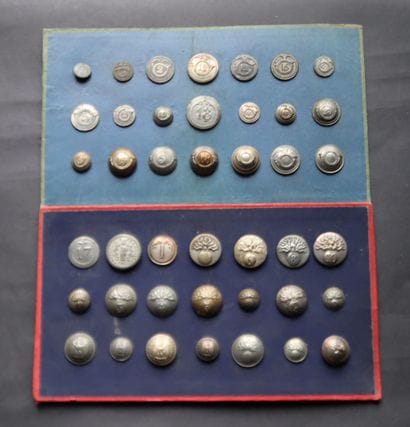Cavalry - Lot of buttons from various periods...