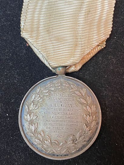 Médaille d'honneur en argent au profil de...