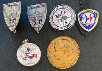 Insignes de fonction - Police, lot de six:...
