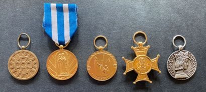 Récompenses de diocèse - Lot de cinq: Avignon,...