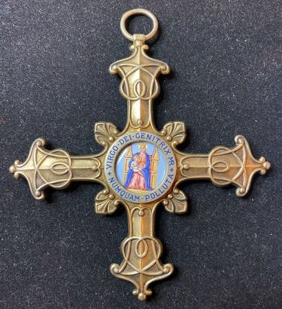 Bayonne, croix de chanoine de la cathédrale,...