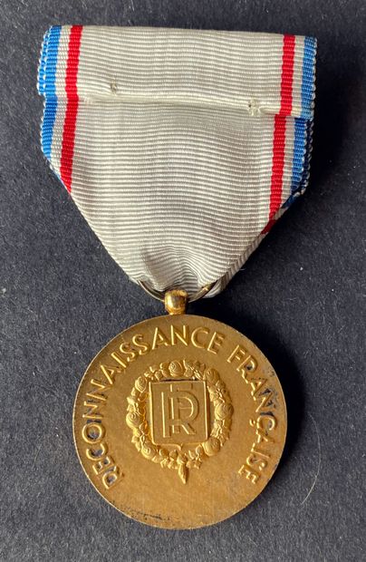 Second World War - Médaille de la Reconnaissance...