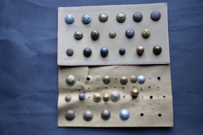 Army - Large batch of buttons from various...
