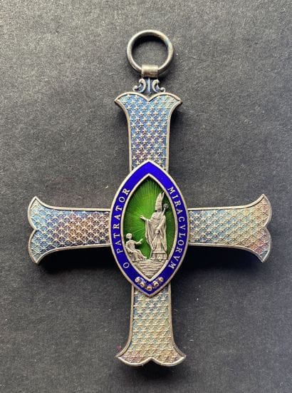 Saint-Claude, croix de doyen du diocèse,...