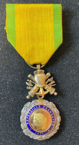 Médaille militaire, IIIe République, modèle...