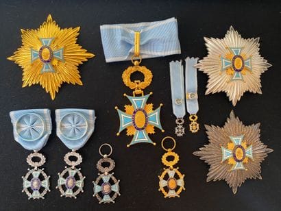 Ordres et décorations non officielles, «Lettres,...