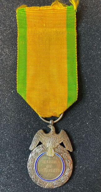 Médaille militaire, créée en 1852, 1er type...