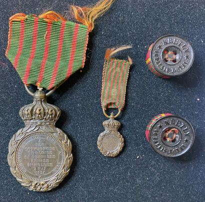 Médaille de Sainte-Hélène, lot de quatre:...