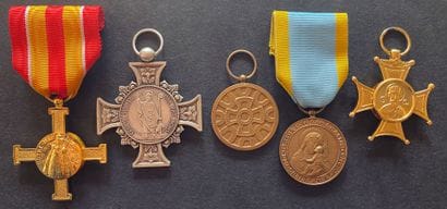 Récompenses de diocèse - Lot de cinq: Aix-en-Provence,...