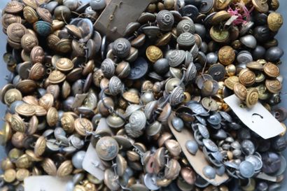 Army - Large lot of military and miscellaneous...