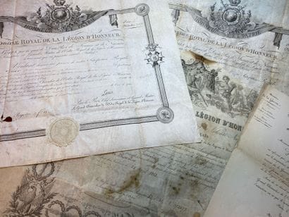 Légion d'honneur - Lot de quatre documents:...