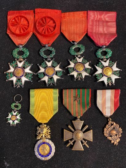 World War I - Lot of eight: five Legions...