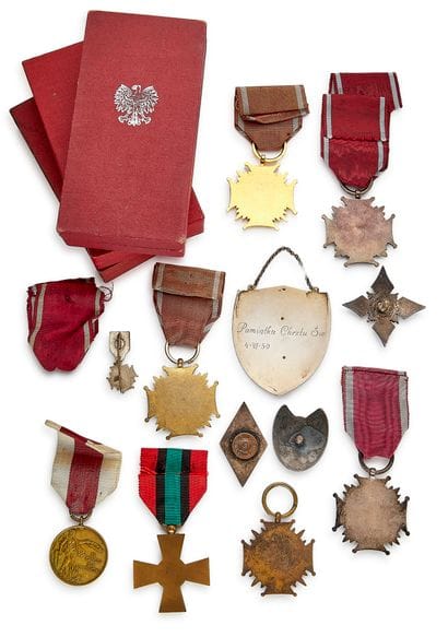 Pologne - Lot de douze : six croix du Mérite,...