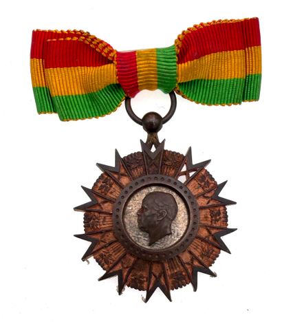Tunisie, République - Lot de six médailles...