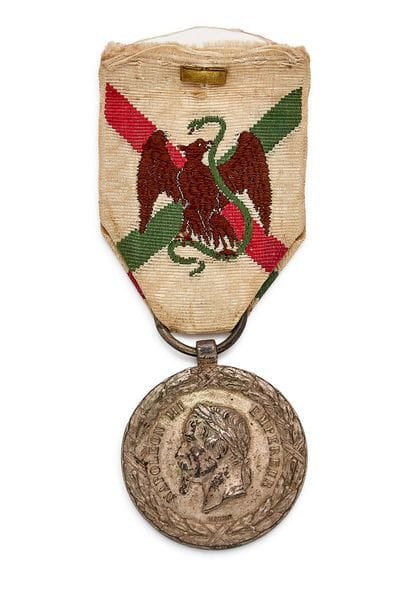 Mexican medal, signed 