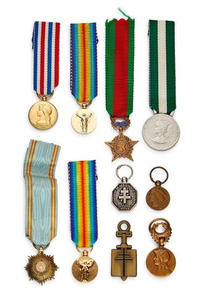 Set of ten miniatures: Order of the Liberation,...