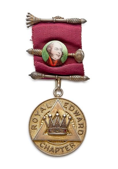 Franc-Maçonnerie - Royaume-Uni, insigne de...