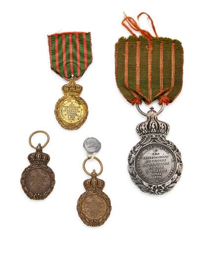 Médaille de Sainte-Hélène, lot de quatre,...