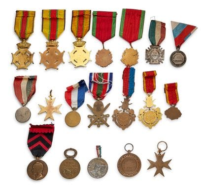 Décorations privées, anciens militaires et...