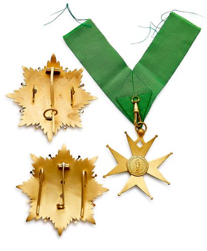 ORDRES ET DÉCORATIONS NON-OFFICIELS
Ordre...