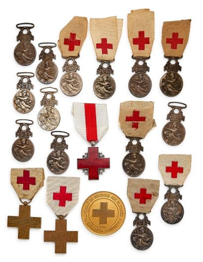 Red Cross - Set of eighteen: 
- French Society...