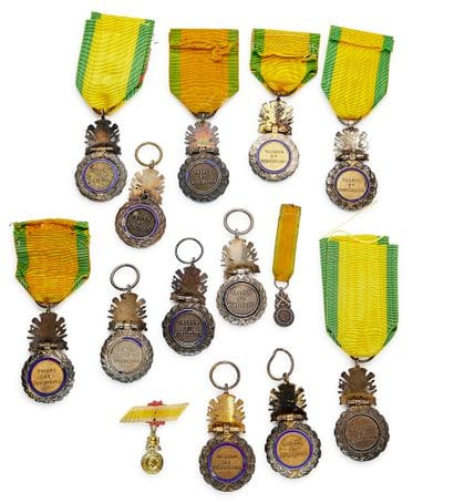 Médaille militaire, lot de douze médailles...