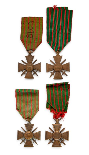 WORLD WARS
World War I - Set of four bronze...