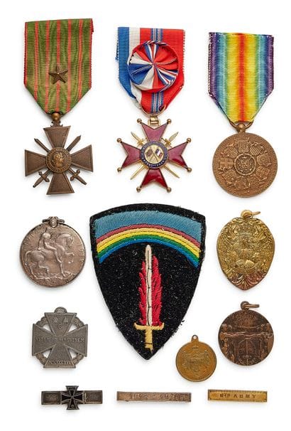 ORDERS AND DECORATIONS OF THE WORLD

World...