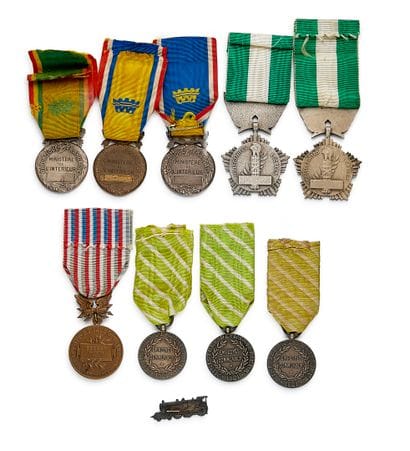 Civil Decorations - Set of nine standard-sized...