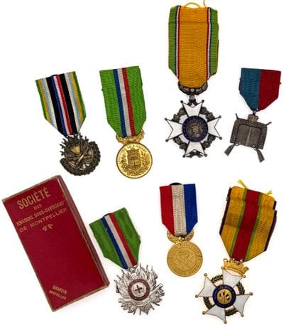 Anciens militaires, lot de sept médailles...