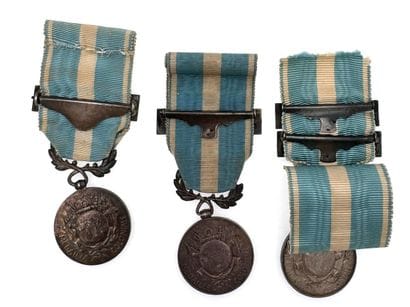 Lot de trois Médailles coloniales du 1er...