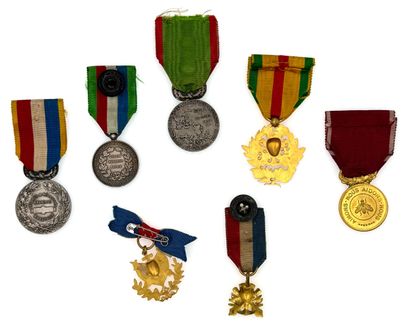 Anciens militaires, lot de sept médailles...