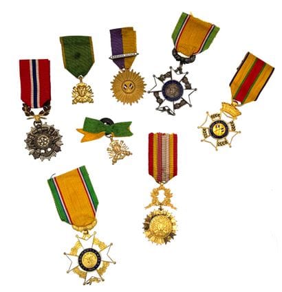 Anciens militaires, lot de huit médailles...