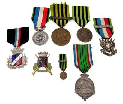 1870-1871, lot de sept médailles : 

- Trois...