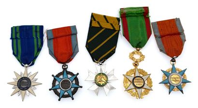 ORDRES ET DÉCORATIONS CIVILES

Ordres ministériels...
