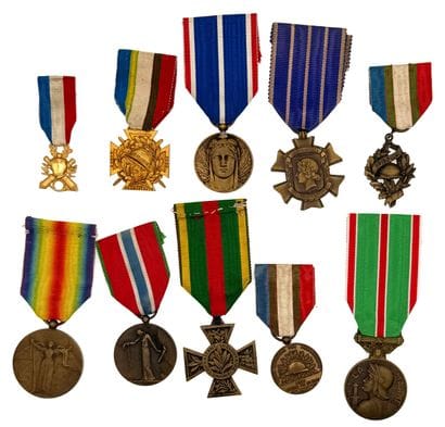 First World War - Lot of ten patinated bronze...