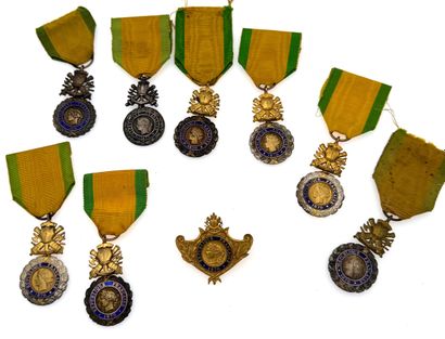 Médaille militaire, lot de vingt-sept : 

-...