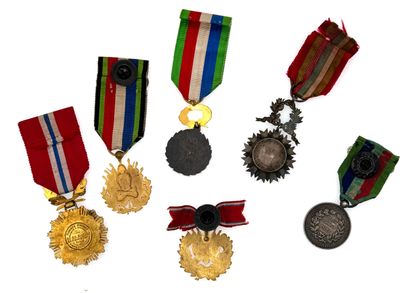 Anciens militaires, lot de six médailles...